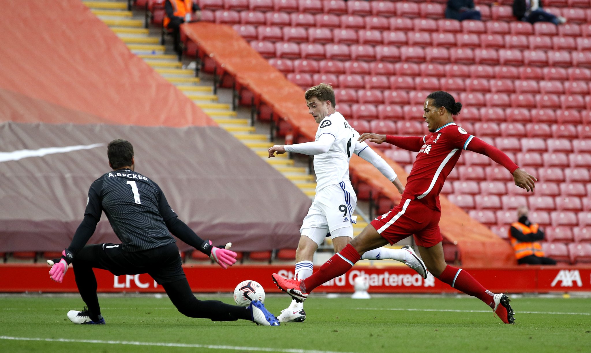 政策红利倾 政策红利倾